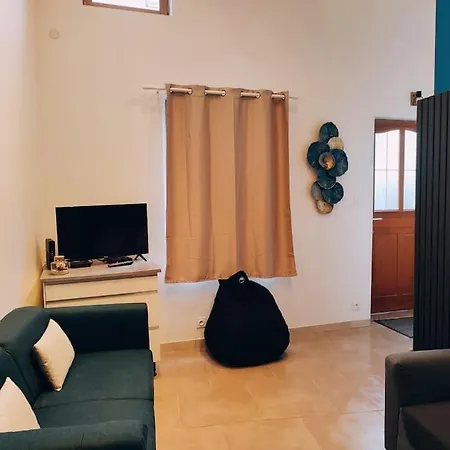 Holiday home Maison Chaleureuse Situee A