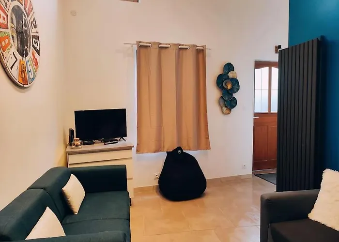 Holiday home Maison Chaleureuse Situee A