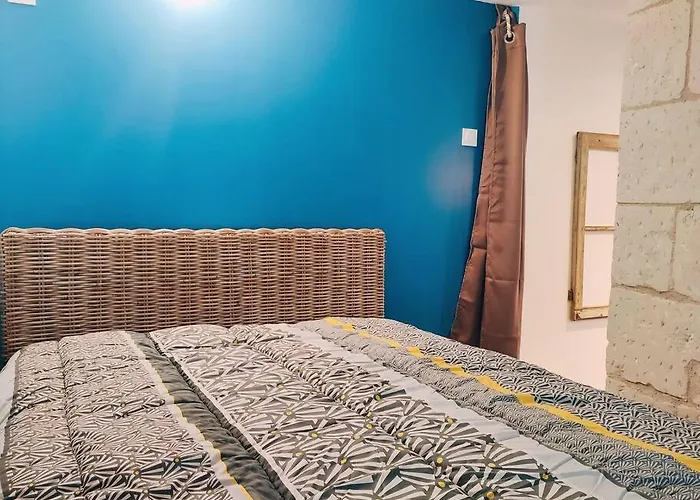 Maison Chaleureuse Situee A * 쏘뮤흐